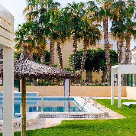 Nice House With Tennis Court,Sports And Playground Torrevieja Eksteriør billede