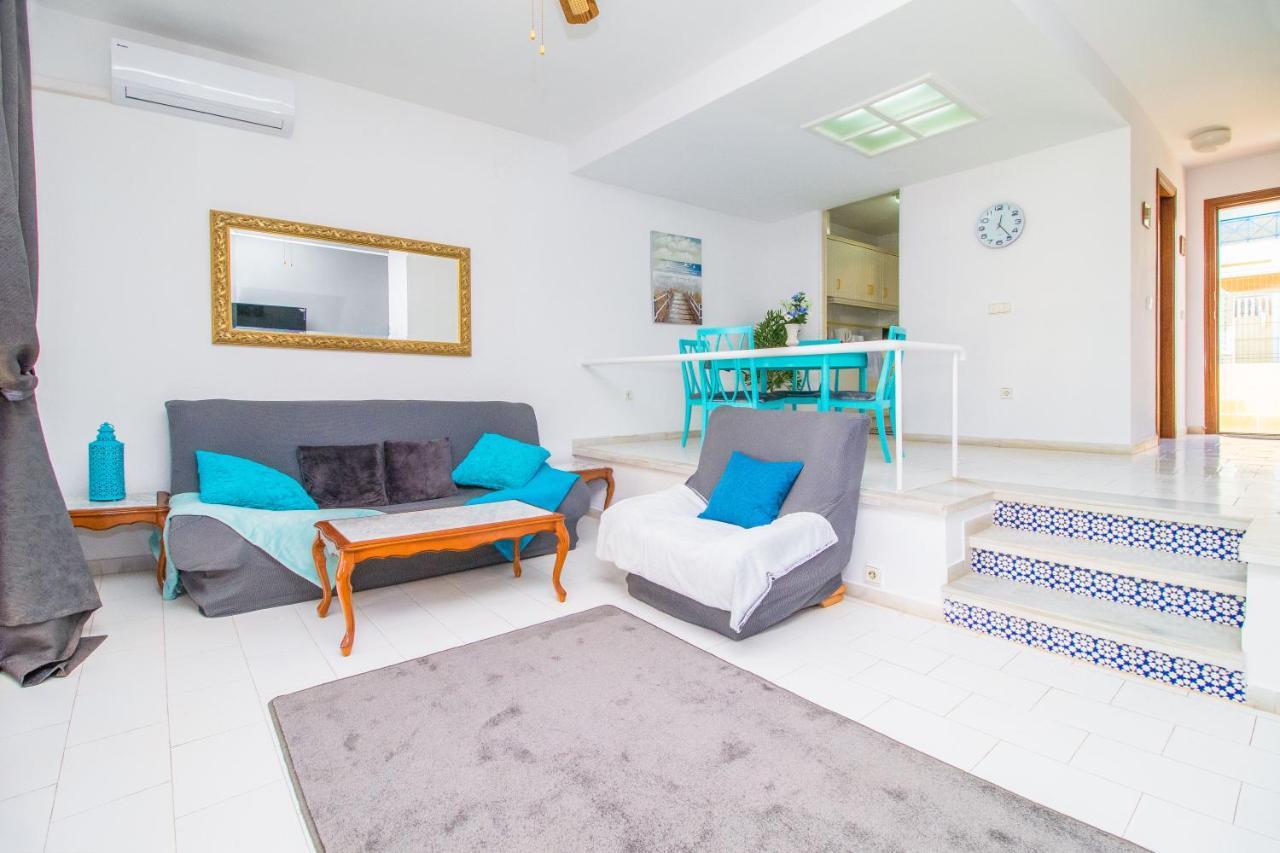 Nice House With Tennis Court,Sports And Playground Torrevieja Eksteriør billede