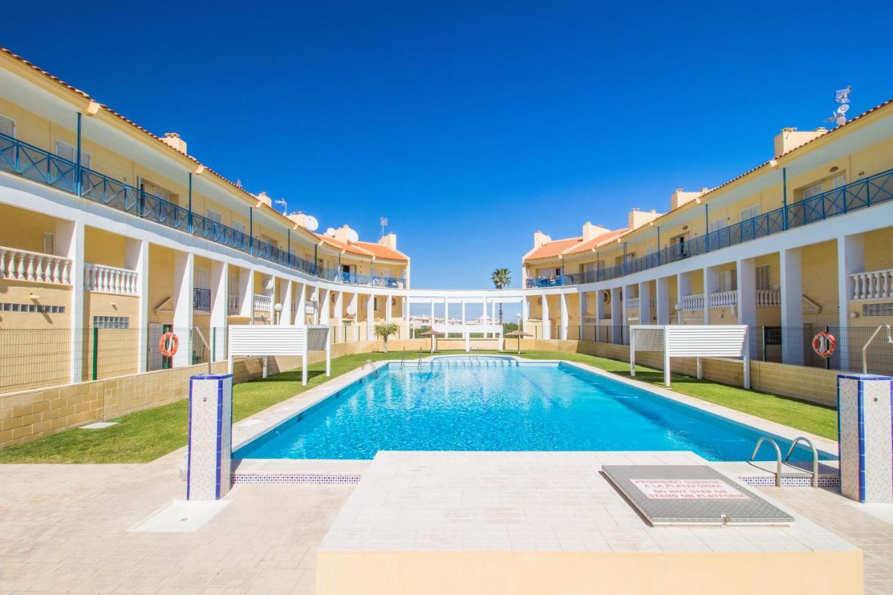 Nice House With Tennis Court,Sports And Playground Torrevieja Eksteriør billede