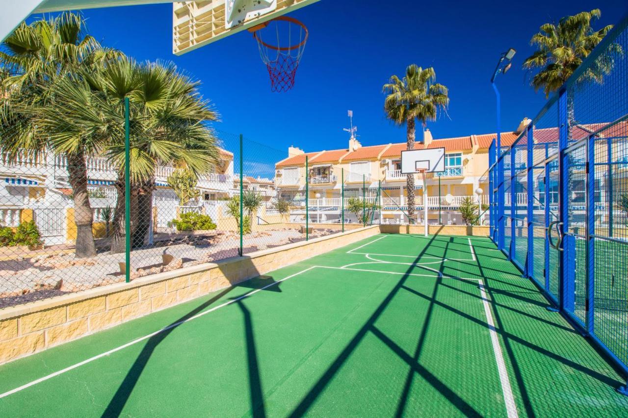 Nice House With Tennis Court,Sports And Playground Torrevieja Eksteriør billede