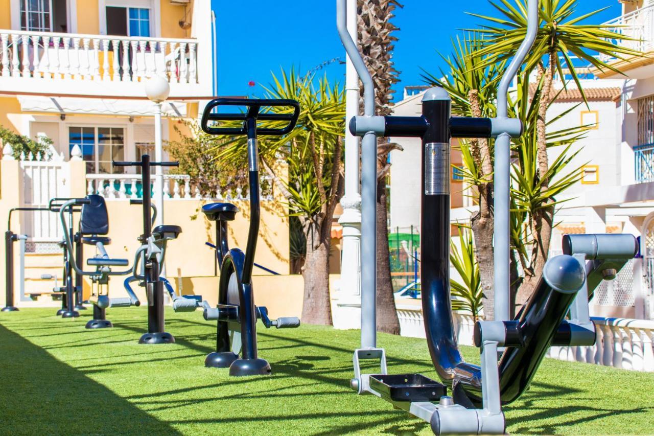 Nice House With Tennis Court,Sports And Playground Torrevieja Eksteriør billede