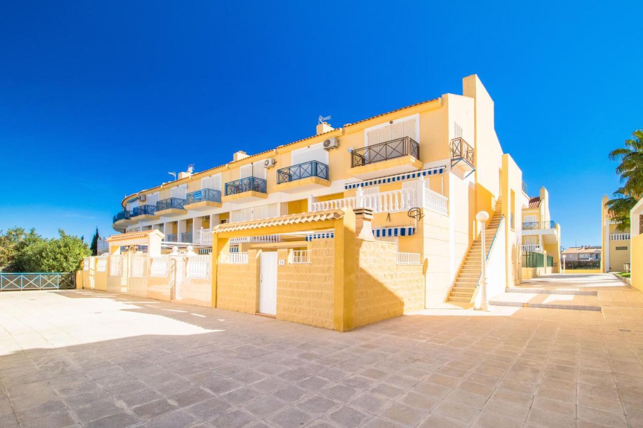 Nice House With Tennis Court,Sports And Playground Torrevieja Eksteriør billede